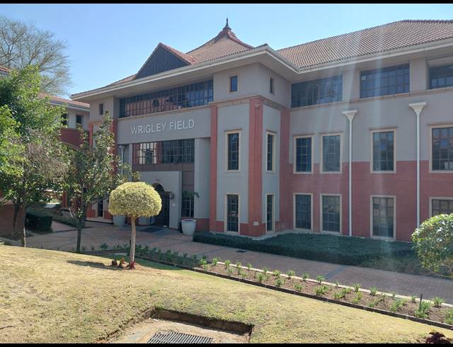 429M² OFFICE TO LET IN BRYANSTON